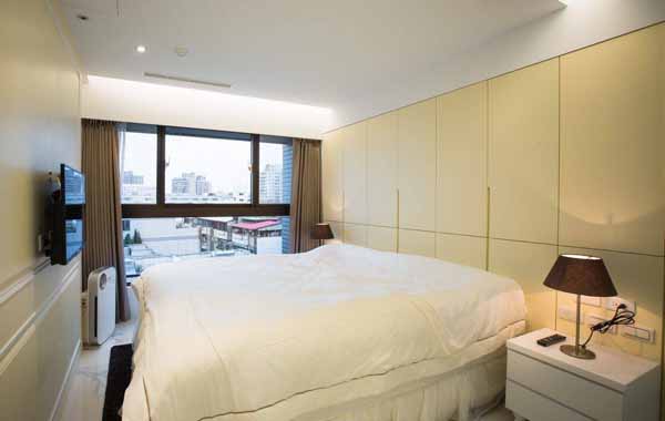 混搭 三居 旧房改造 卧室图片来自上海潮心装潢设计有限公司在125平混搭风格三居室装修样板间的分享