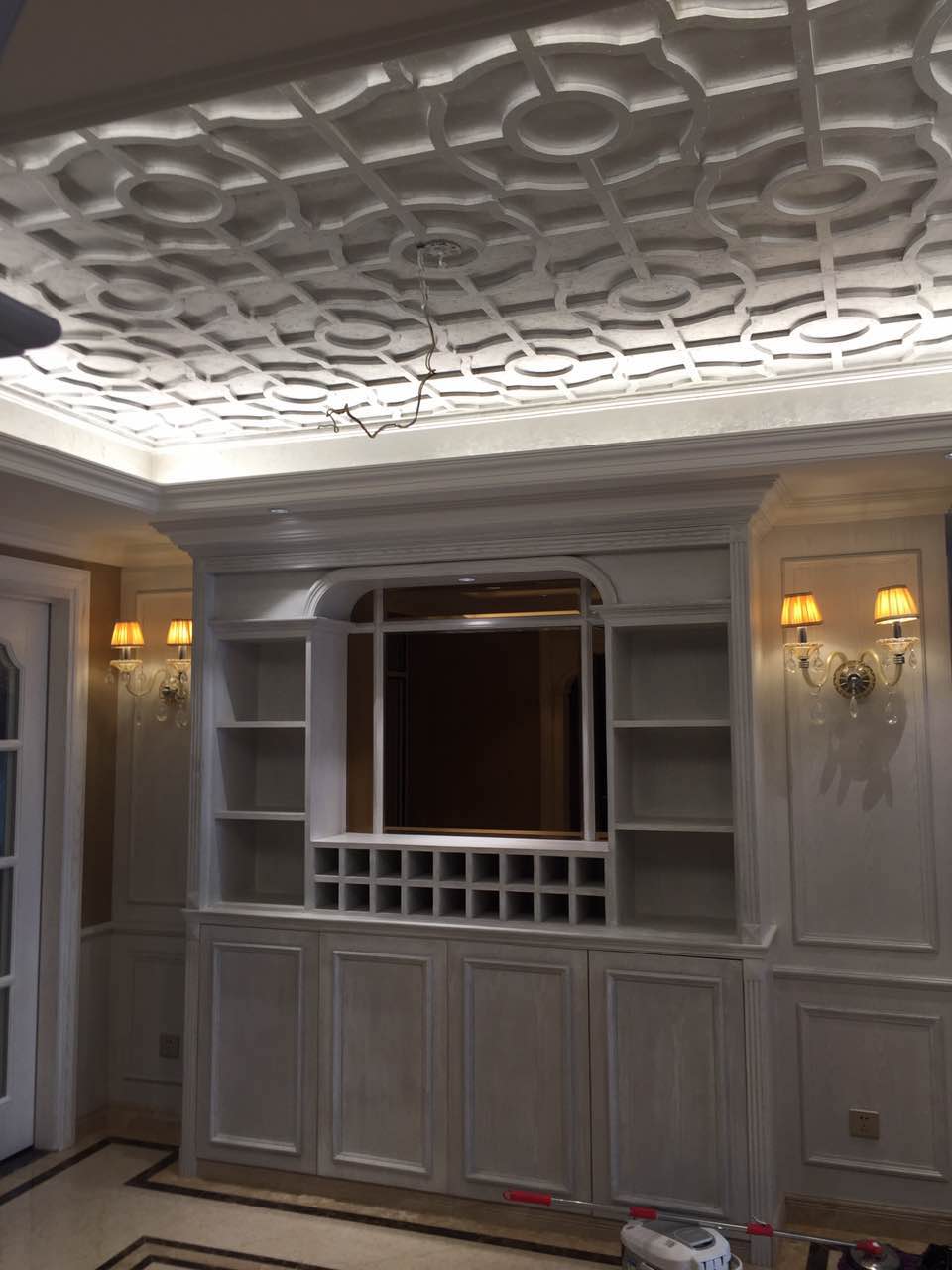 欧式 三居 室内设计 装饰 装修 餐厅图片来自fy1831303388在珠江御景湾的分享