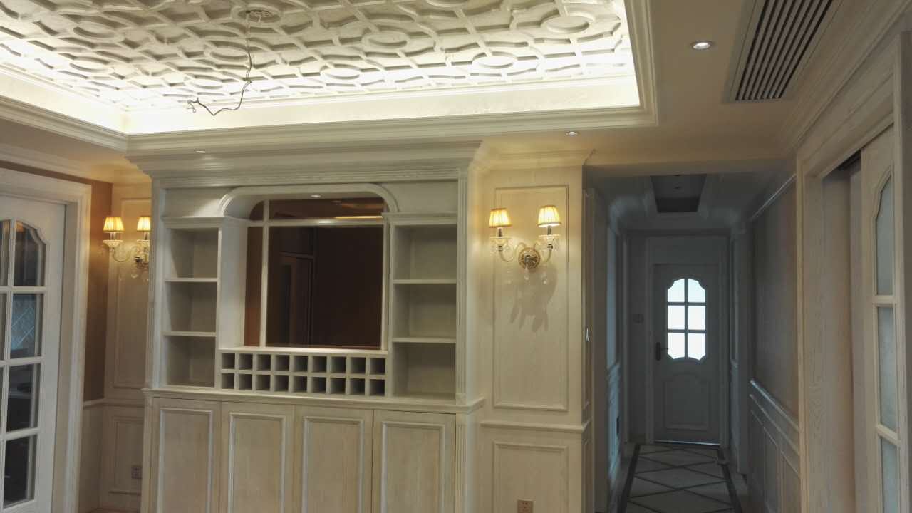 欧式 三居 室内设计 装饰 装修 餐厅图片来自fy1831303388在珠江御景湾的分享