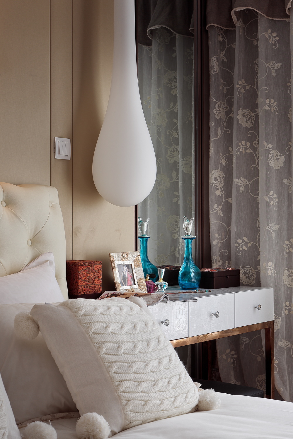 卧室图片来自澳华装饰有限公司在汇悦天地·现代简约风格的分享
