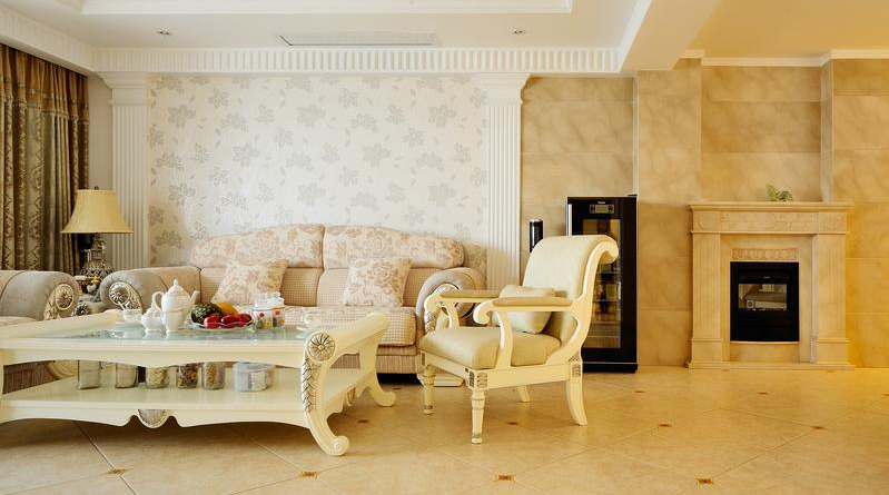欧式 四居 客厅图片来自武汉一号家居网装修在纯水岸东湖145平四室两厅欧式的分享