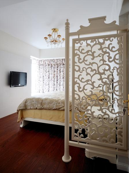 欧式 四居 卧室图片来自武汉一号家居网装修在纯水岸东湖145平四室两厅欧式的分享