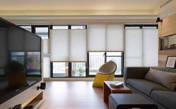 简约 二居 旧房改造 客厅图片来自上海潮心装潢设计有限公司在99平米简约风格二室两厅装修设计的分享