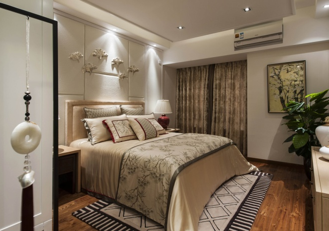 中式 三居 80后 白领 卧室图片来自武汉全有装饰在海昌天澜--现代中式风格的分享
