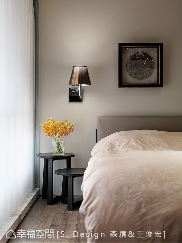 三居 现代 简约 收纳 卧室图片来自幸福空间在215平茶香漫 恬谧朴境的分享