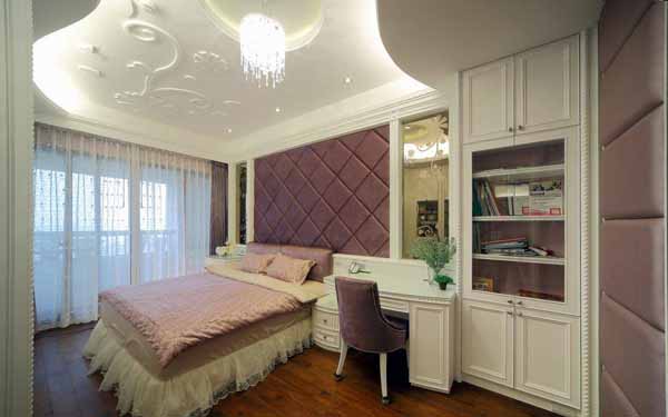 欧式 三居 卧室图片来自上海潮心装潢设计有限公司在金平小区119平欧式三室装修设计的分享