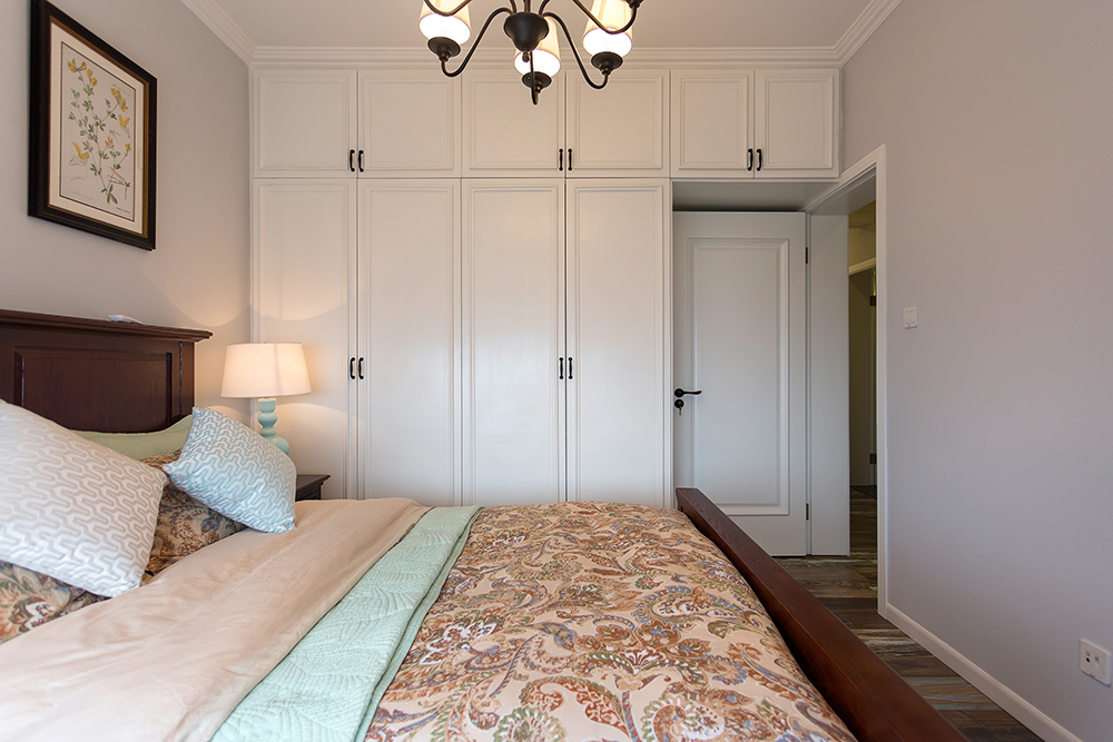 三居 美式 80后 卧室图片来自九鼎建筑装饰工程有限公司成都分在成功红树林的分享