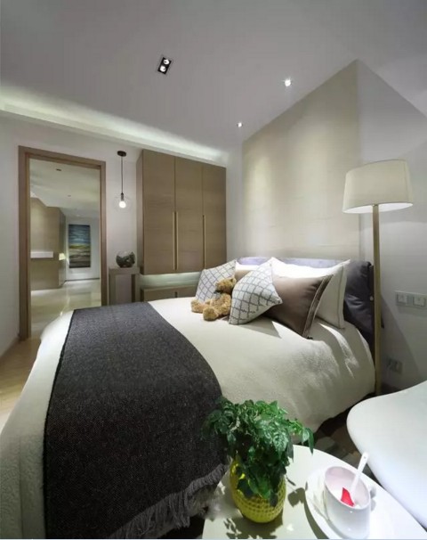 简约 三居 旧房改造 卧室图片来自实创装饰上海公司在135㎡现代简约风的分享