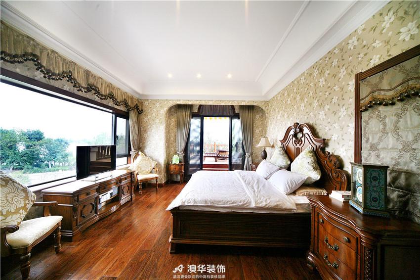 欧式 别墅 混搭 美式 卧室图片来自澳华装饰有限公司在保利十二橡树·美式庄园的分享
