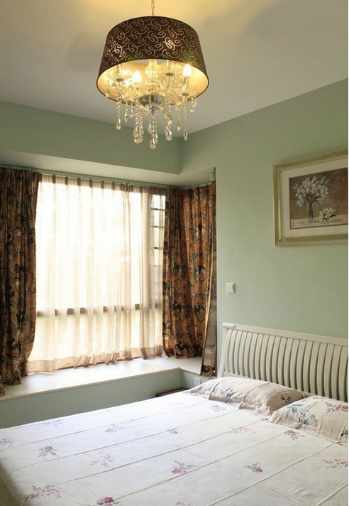 二居 卧室图片来自西安紫苹果装饰总部在保利·金香槟的分享