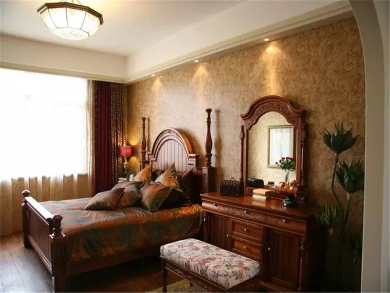 田园 复古 别墅 客厅 卧室 卧室图片来自沙漠雪雨在420平米田园复古范别墅大宅的分享