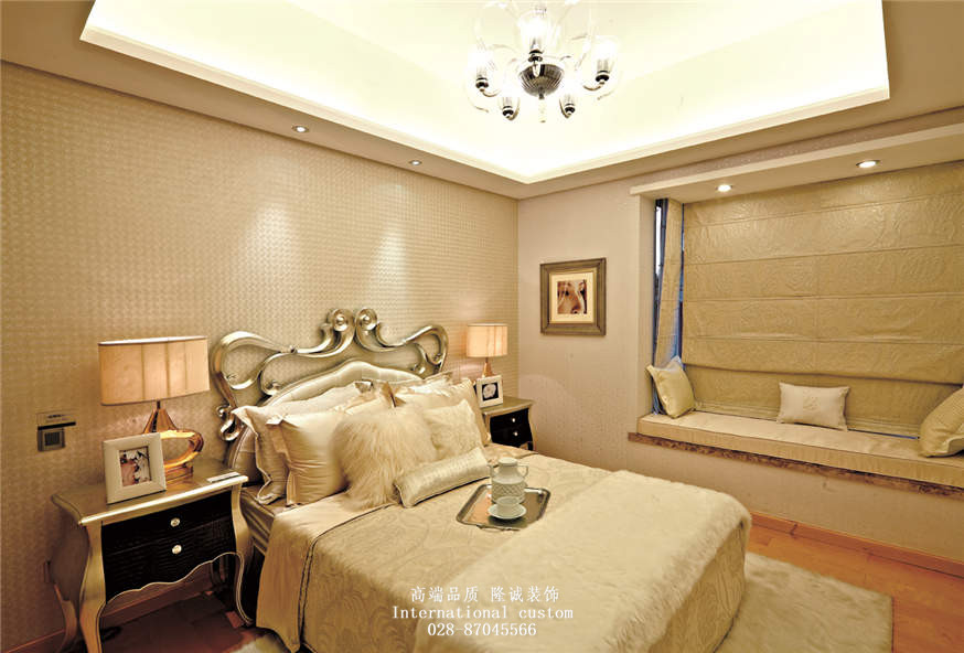欧式 二居 白领 收纳 旧房改造 80后 小资 舒适 温馨 卧室图片来自fy1831303388在华润24城的分享
