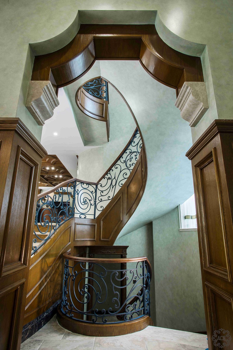 别墅 新古典 沉稳 健康 楼梯图片来自谢辉室内定制设计服务机构在用三年圆一个居住梦的分享
