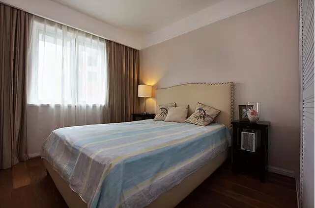 简约 美式 二居 旧房改造 卧室图片来自实创装饰上海公司在82㎡美式小房子也能装出高逼格！的分享