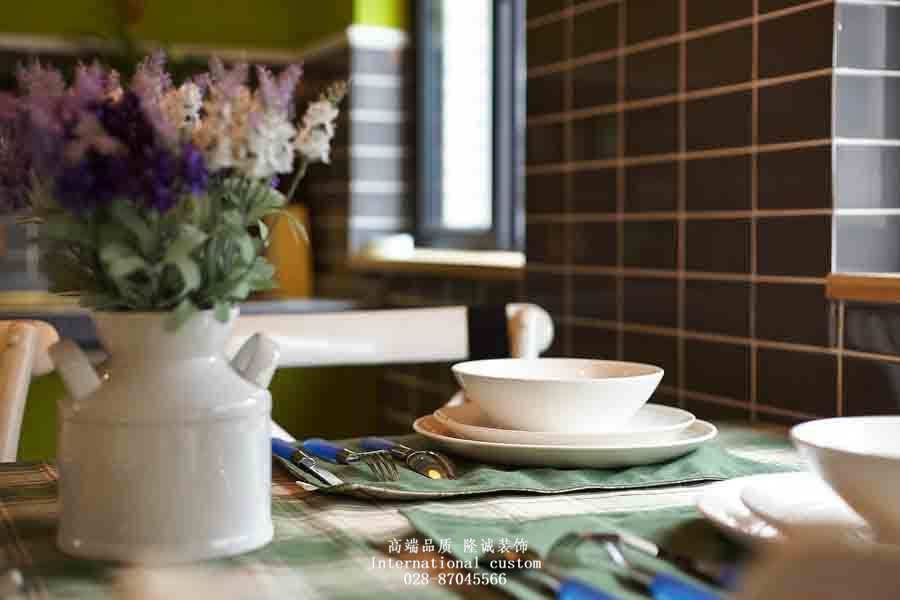三居 简约 白领 收纳 旧房改造 80后 小资 舒适 温馨 餐厅图片来自fy1831303388在致瑞雅苑的分享