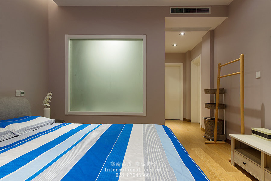 简约 白领 收纳 旧房改造 80后 小资 舒适 温馨 卧室图片来自fy1831303388在锦华苑的分享