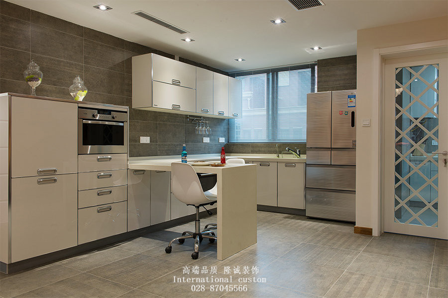 简约 白领 收纳 旧房改造 80后 小资 舒适 温馨 厨房图片来自fy1831303388在锦华苑的分享