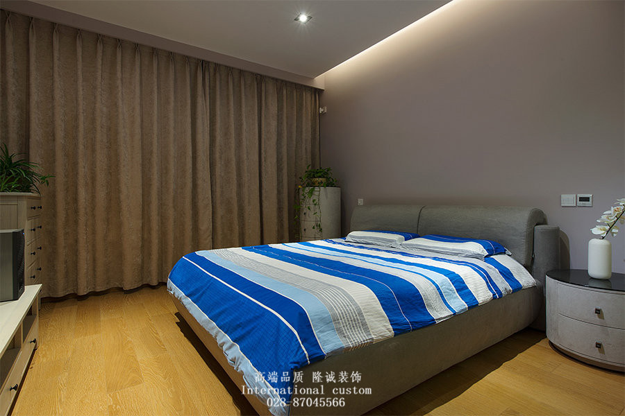 简约 白领 收纳 旧房改造 80后 小资 舒适 温馨 卧室图片来自fy1831303388在锦华苑的分享