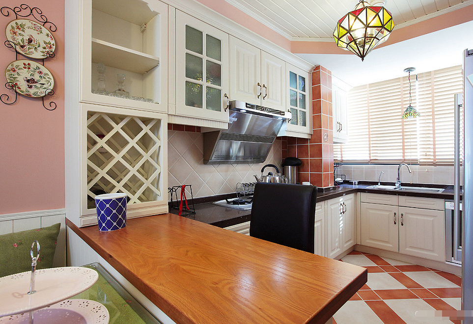 欧式 三居 厨房图片来自西安紫苹果装饰工程有限公司在风憬天下的分享