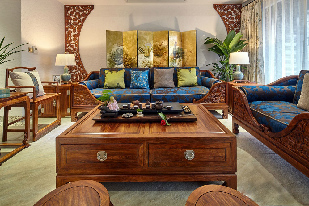 中式 三居室 客厅图片来自安豪装饰在万科蓝山-古色古香中式家居欣赏的分享