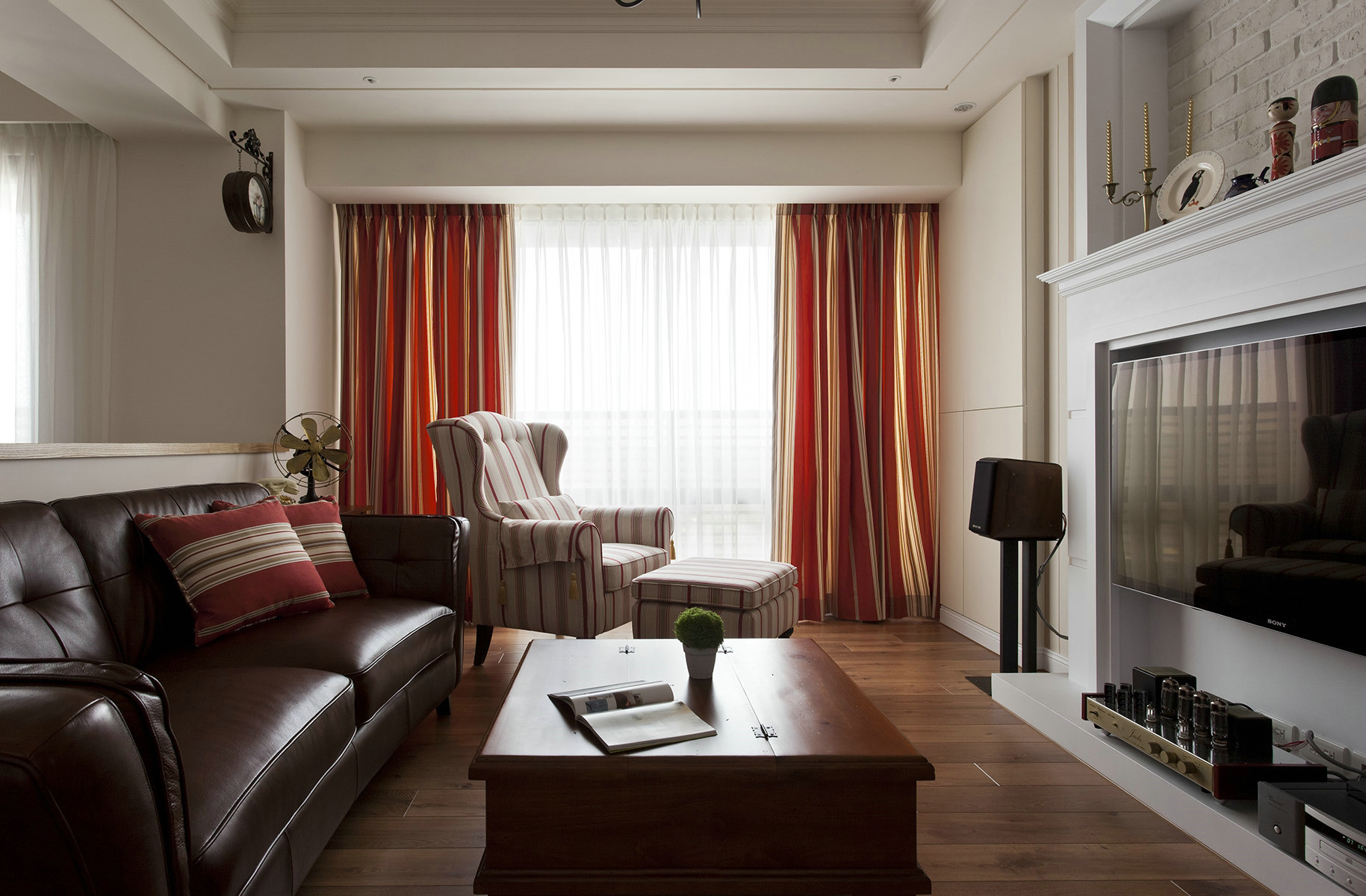 简约 客厅图片来自安豪装饰在万科蓝山-138平-美式风格的分享
