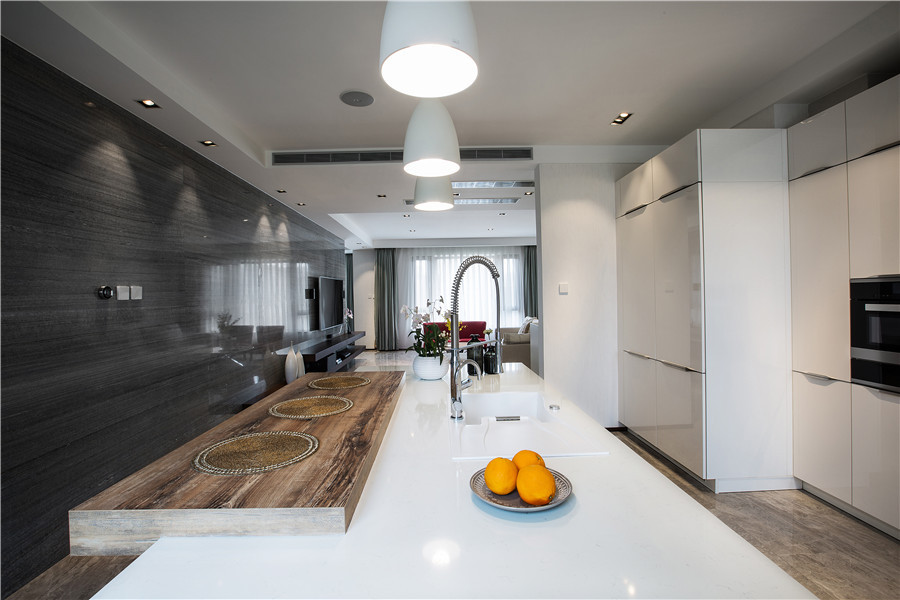 白领 收纳 旧房改造 80后 小资 现代 舒适 温馨 四居 厨房图片来自fy1831303388在金科廊桥水乡的分享