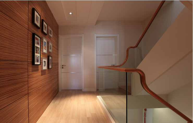 简约 楼梯图片来自西安紫苹果装饰工程有限公司在曲江新苑的分享