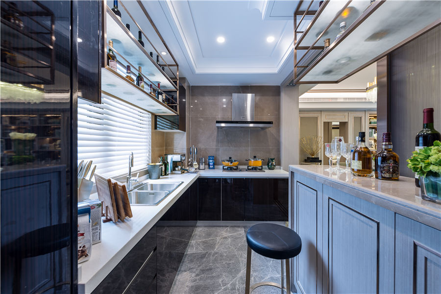 三居 白领 收纳 旧房改造 80后 小资 舒适 温馨 高富帅 厨房图片来自fy1831303388在丽景港的分享