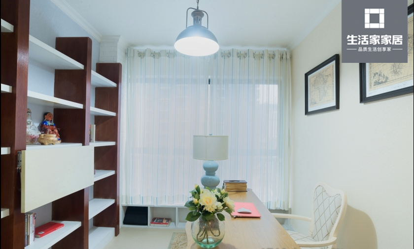 简美 三口之家 书房图片来自武汉生活家在大江鑫港龙城三室两厅简美风格的分享
