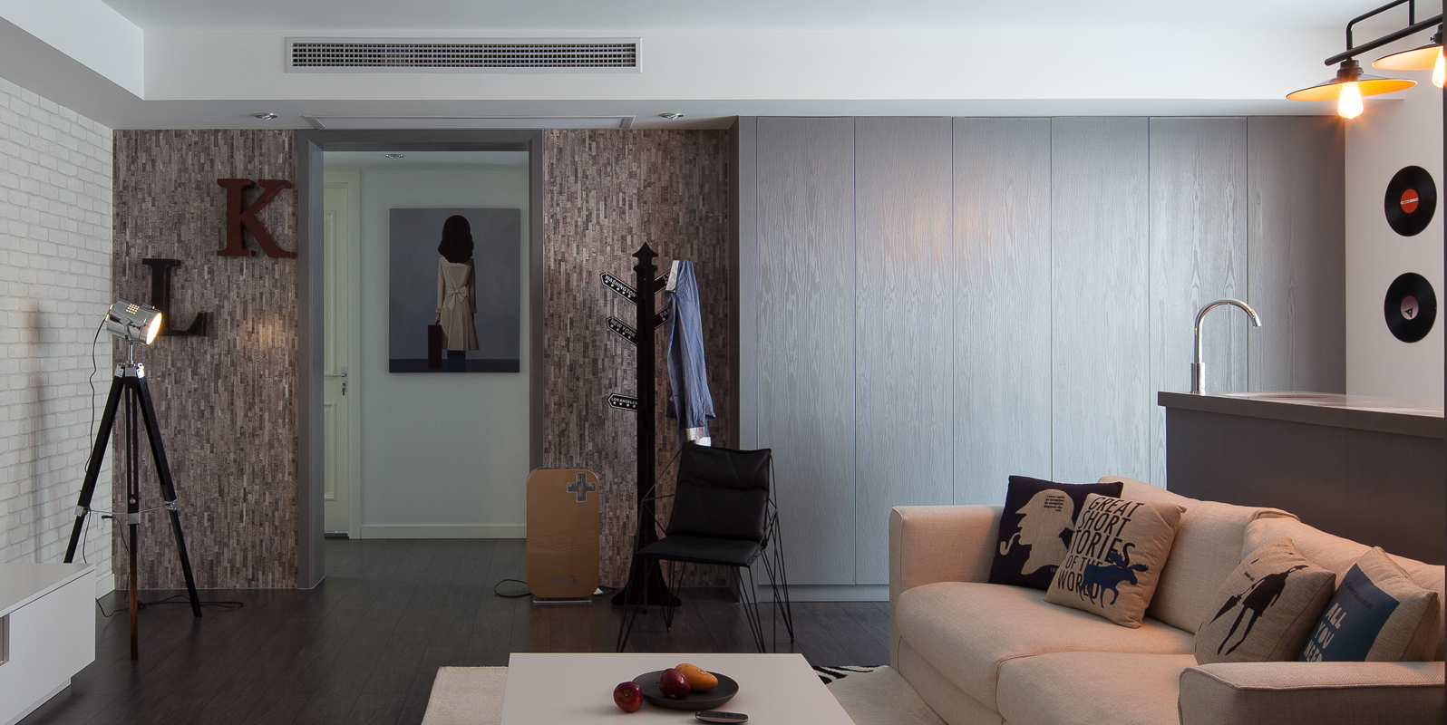 简约 混搭 白领 收纳 客厅图片来自张勇高级室内设计师在丽景长安简约设计案例效果展示的分享
