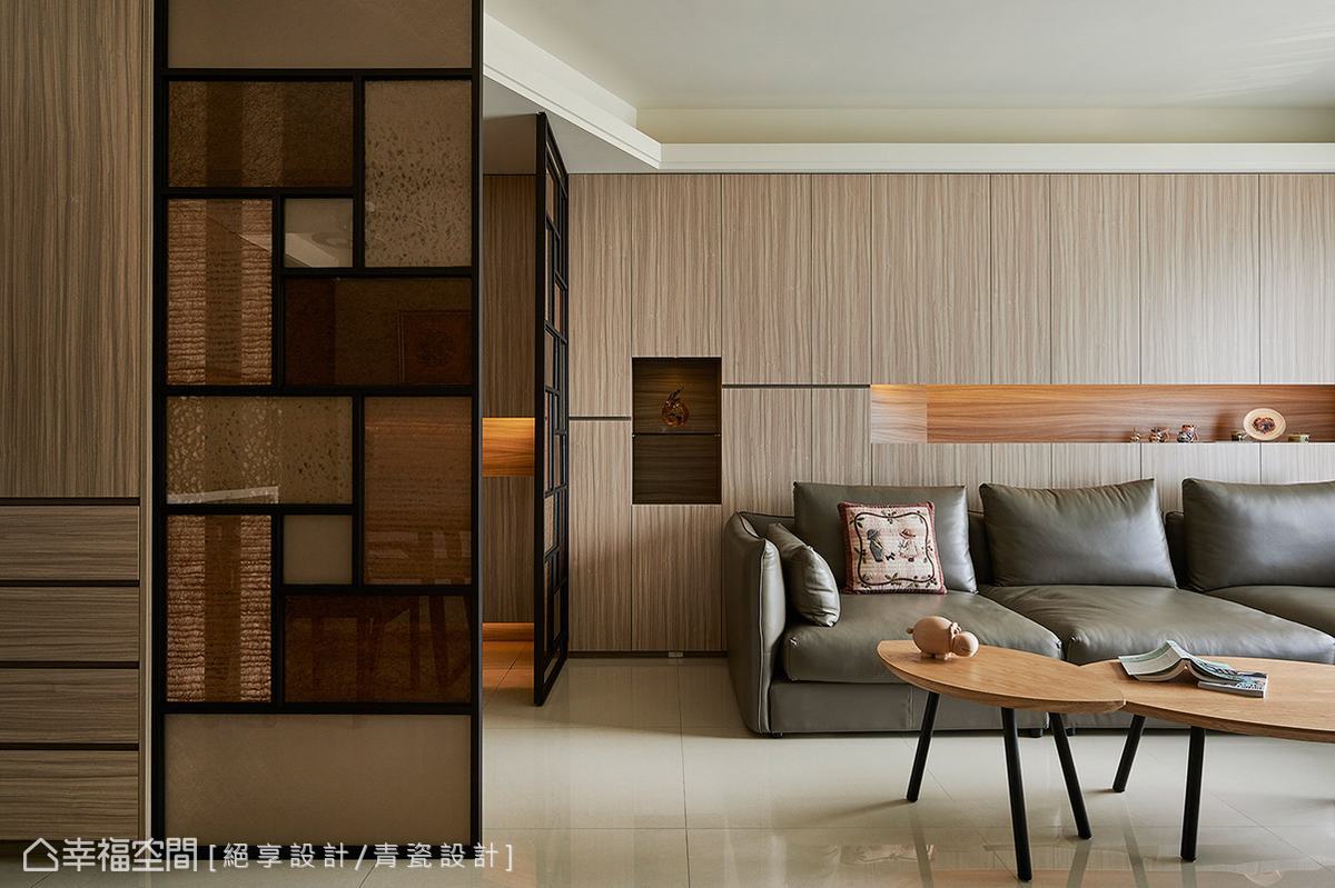 二居 现代 收纳 简约 客厅图片来自幸福空间在116平一次到位的完美住宅的分享