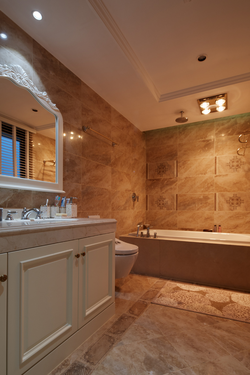 别墅 卫生间图片来自张勇高级室内设计师在凯德麓语古典欧式设计案例效果的分享