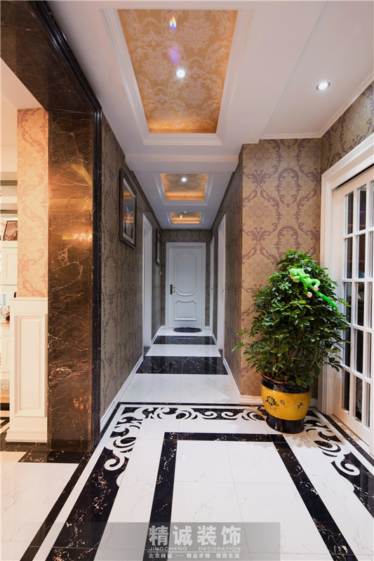 三居 别墅 后现代风格 新房 玄关图片来自北京精诚兴业装饰公司在上谷水郡的178平的三居室的分享