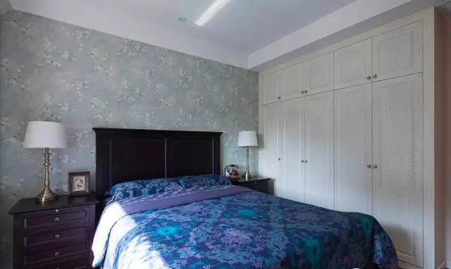美式 小清新 二居 客厅 六里屯 卧室图片来自高度国际装饰宋增会在六里屯小区80平美式小清新的分享