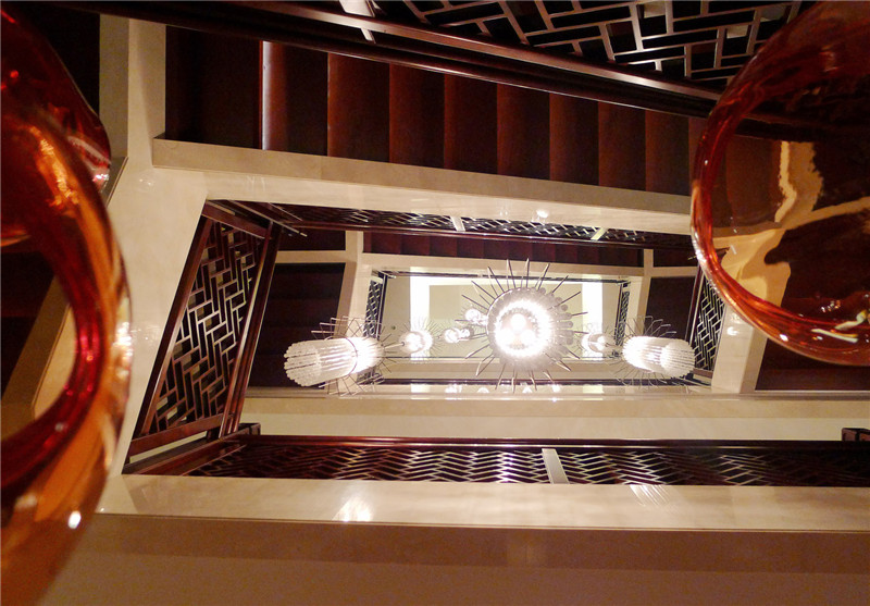 中式 楼梯图片来自张勇高级室内设计师在北京院子中式设计案例效果展示的分享