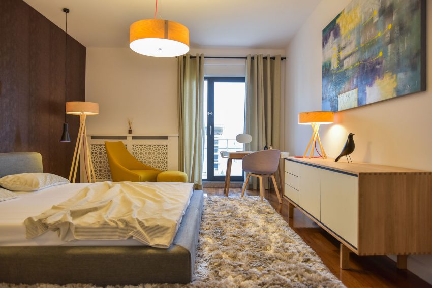 简约 二居 混搭 80后 小资 卧室图片来自迈高国际设计在个性简约-黄色向日癸的分享