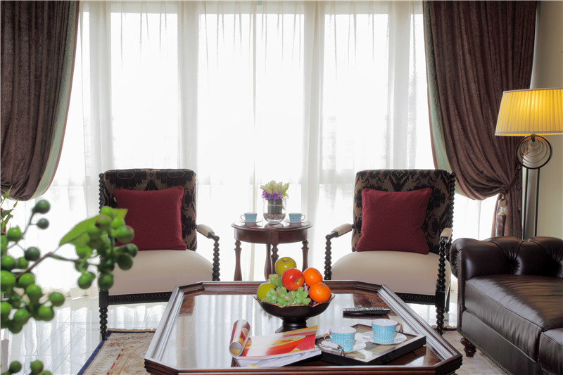 客厅图片来自JingYiPrize人居空间设计大赛在黄艳明-金水湾的分享