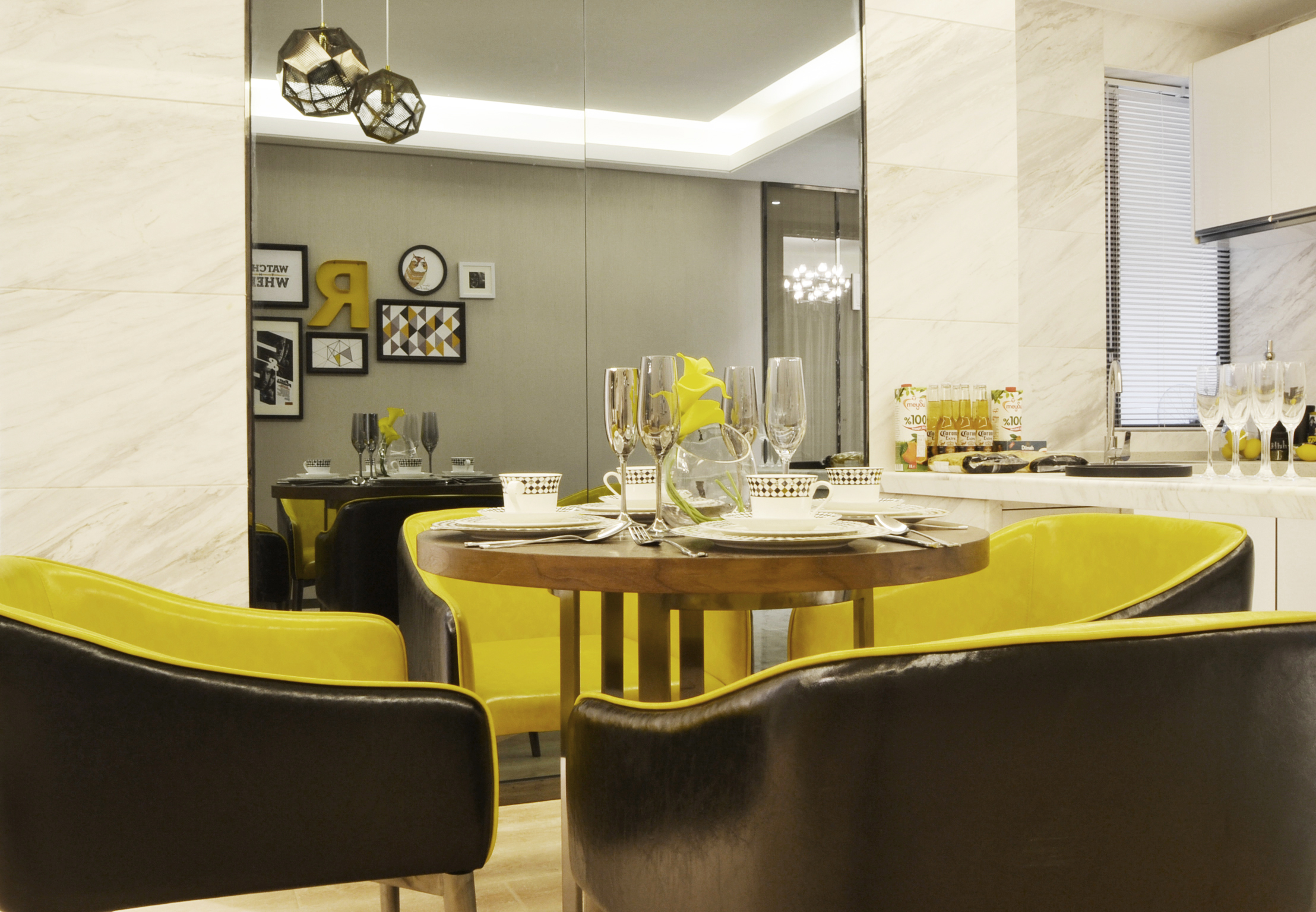 餐厅图片来自JingYiPrize人居空间设计大赛在郭静柠-长沙星澜之悦样板间的分享
