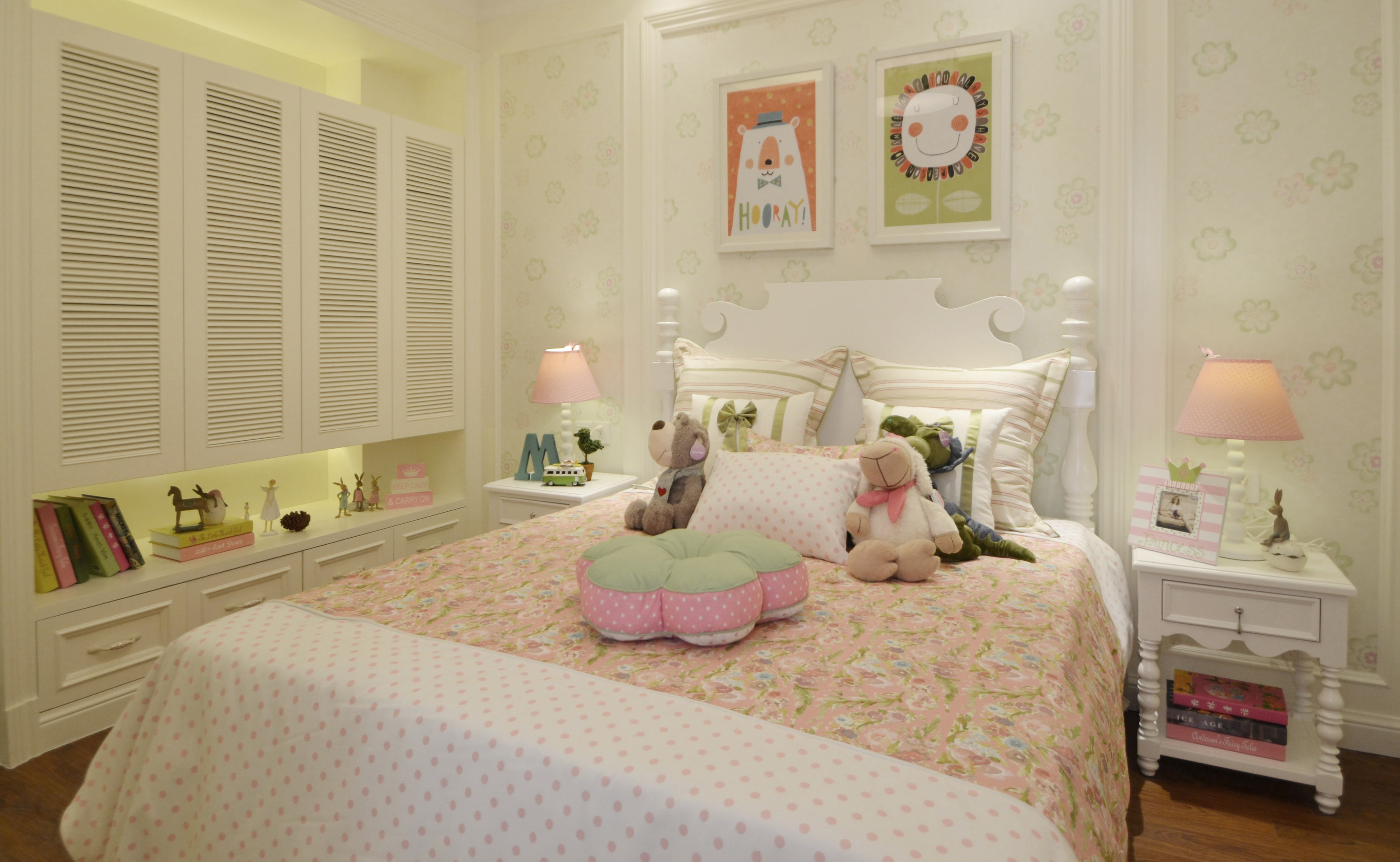 卧室图片来自JingYiPrize人居空间设计大赛在王凌-曼斯菲尔德的阳光的分享
