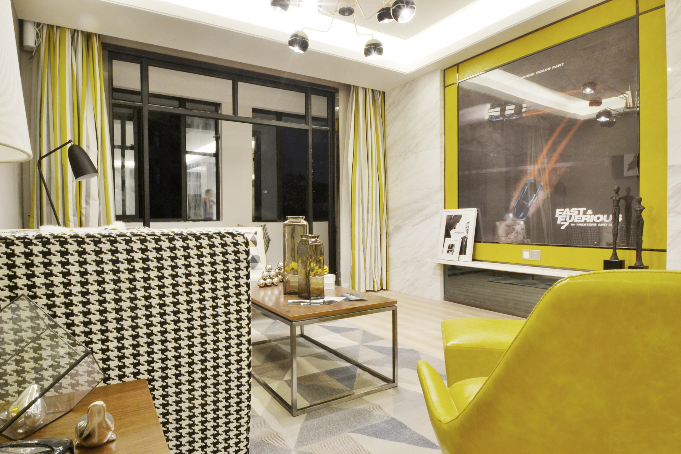 客厅图片来自JingYiPrize人居空间设计大赛在郭静柠-长沙星澜之悦样板间的分享