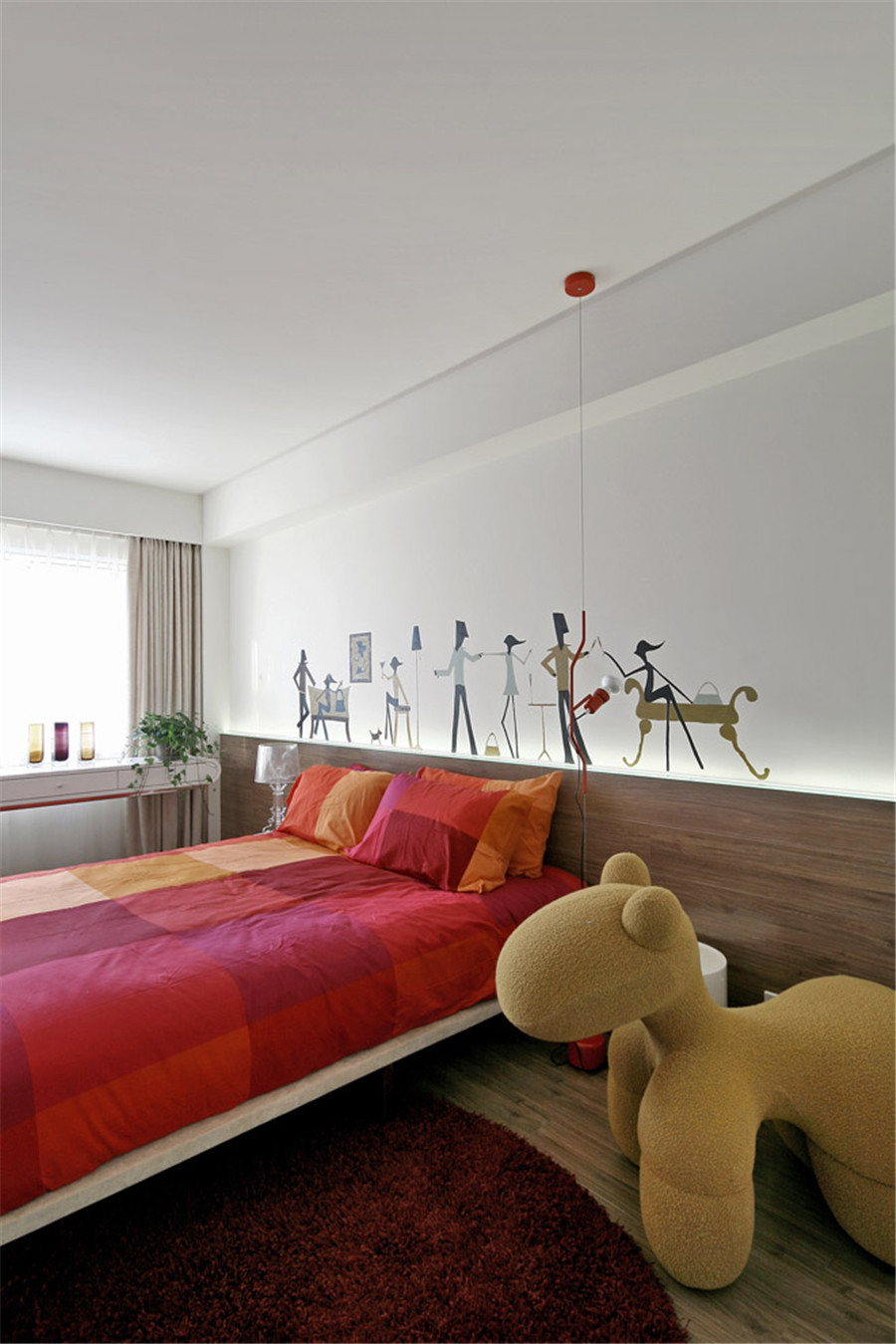 卧室图片来自张勇高级室内设计师在泛海国际简约极简设计案例效果的分享