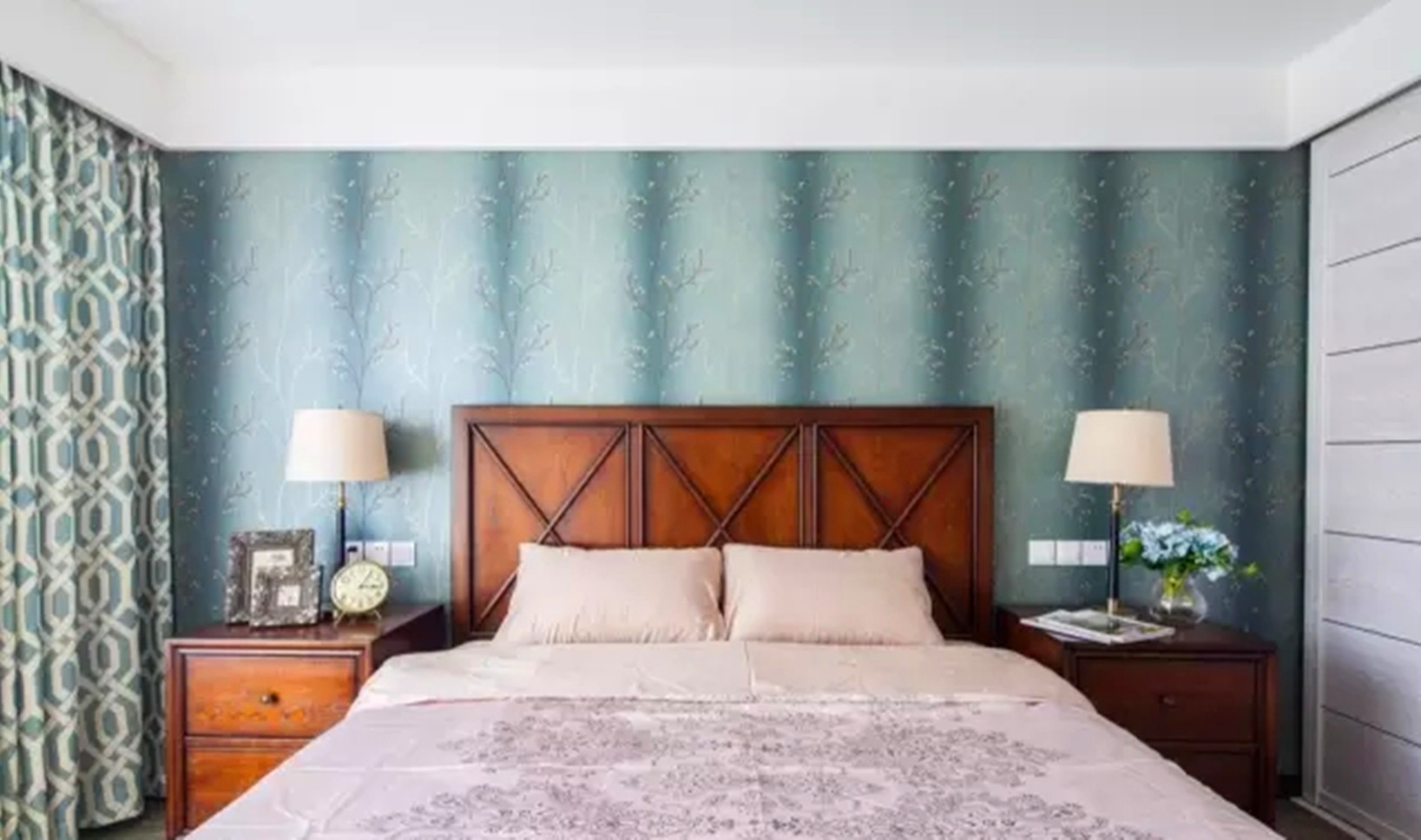 跃层 低调 奢华 美式 卧室图片来自高度国际装饰宋增会在碧水庄园200平米跃层美式的分享