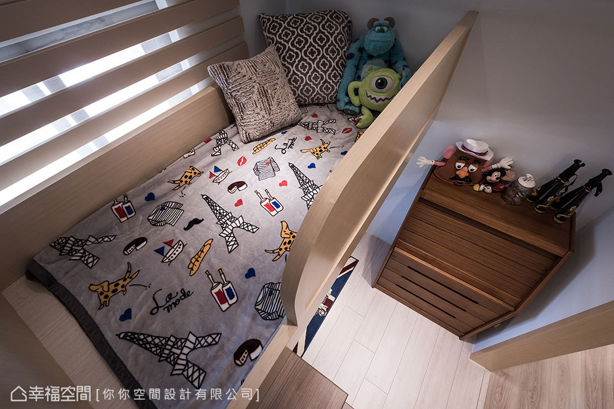简约 北欧 二居 收纳 卧室图片来自幸福空间在打造多功能精巧小屋的分享