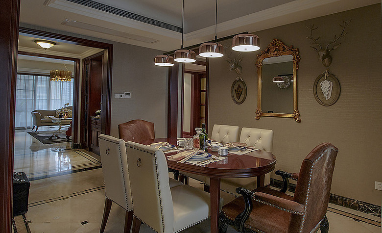 餐厅图片来自家装大管家在奢华舒适空间 126平欧式混搭3居的分享