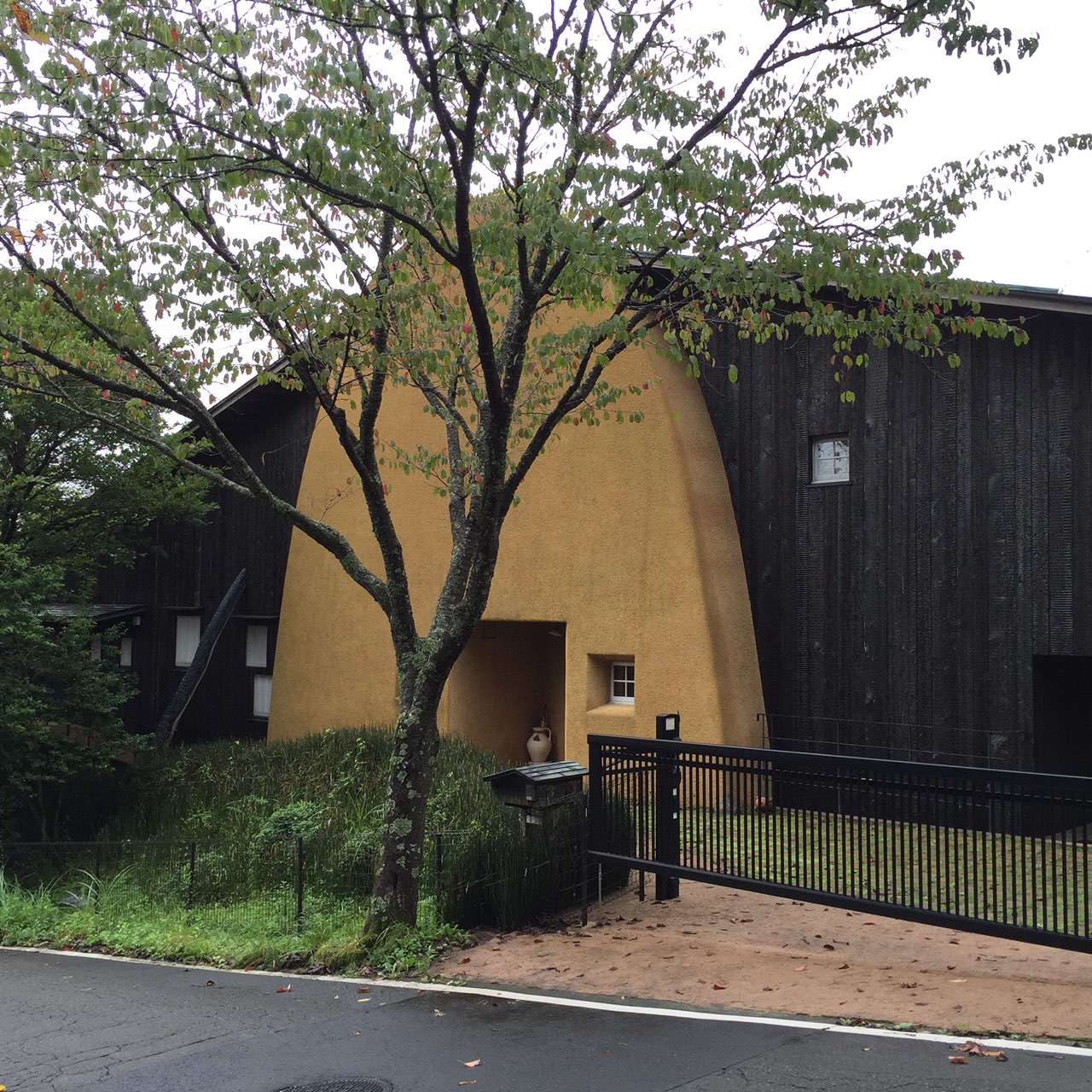 混搭 木材 外墙 简约 欧式 美式 田园 其他图片来自磊富马赛克-材料肌理研究在日本烧杉木项目的分享