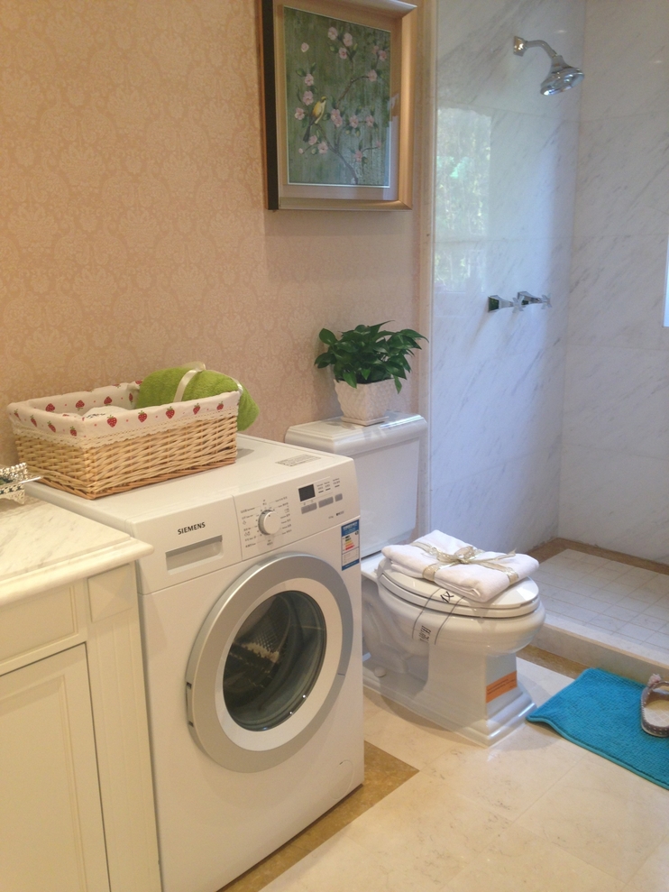 欧式 四居室 卫生间图片来自岚庭家居在绿地国际理想城的分享