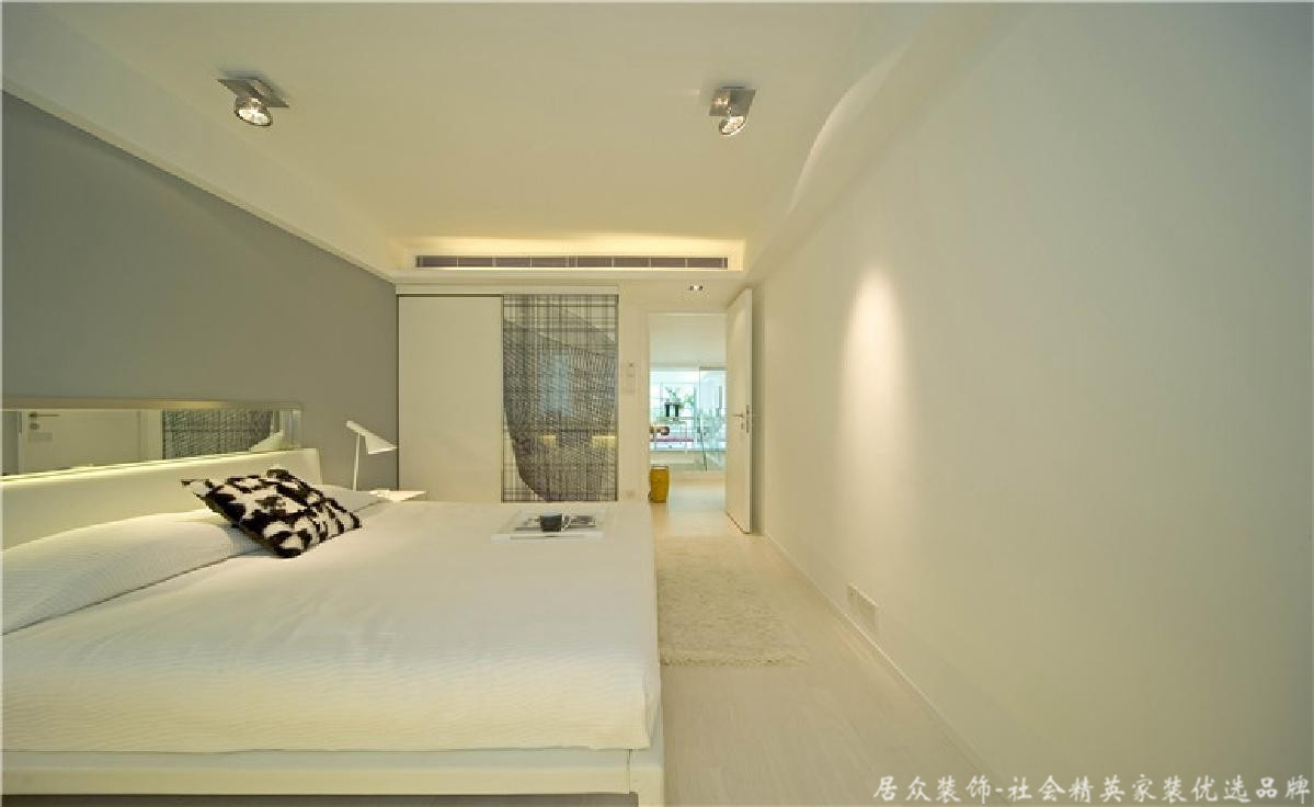 简约 三居 卧室图片来自深圳居众装饰集团在居众装饰-金地假日广场-102平米的分享