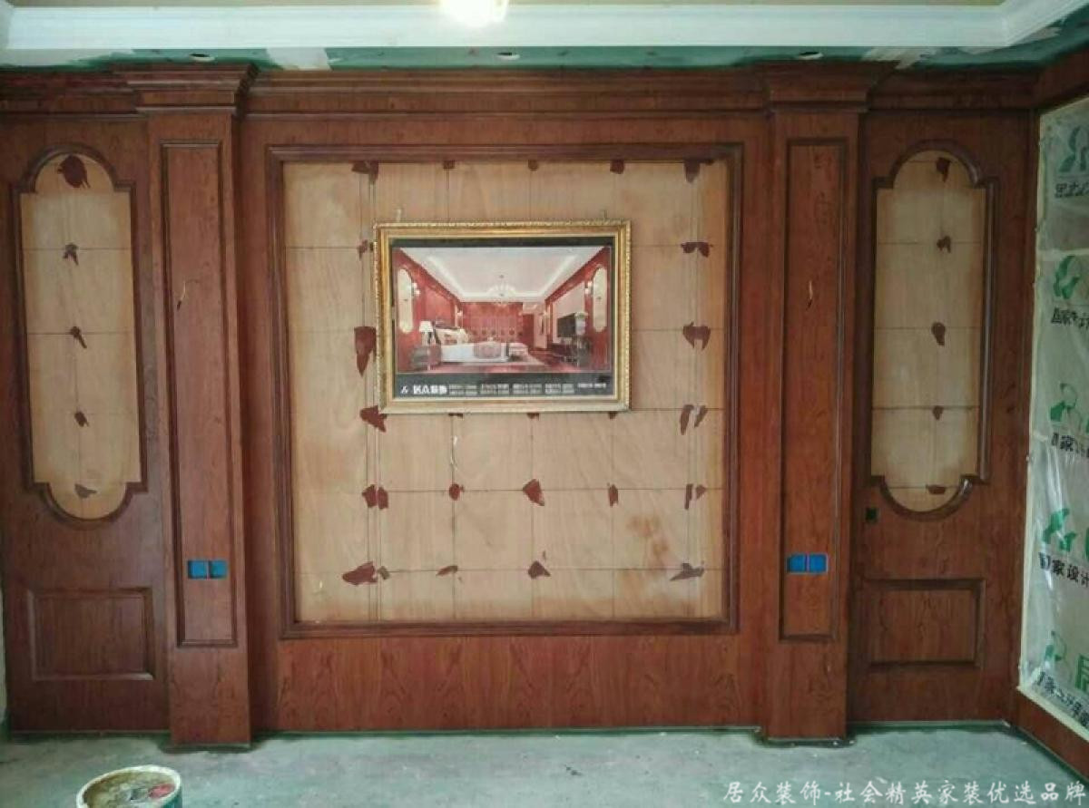 欧式 白领 小资 卧室图片来自重庆居众装饰在中航翡翠城-欧式风格-225㎡的分享