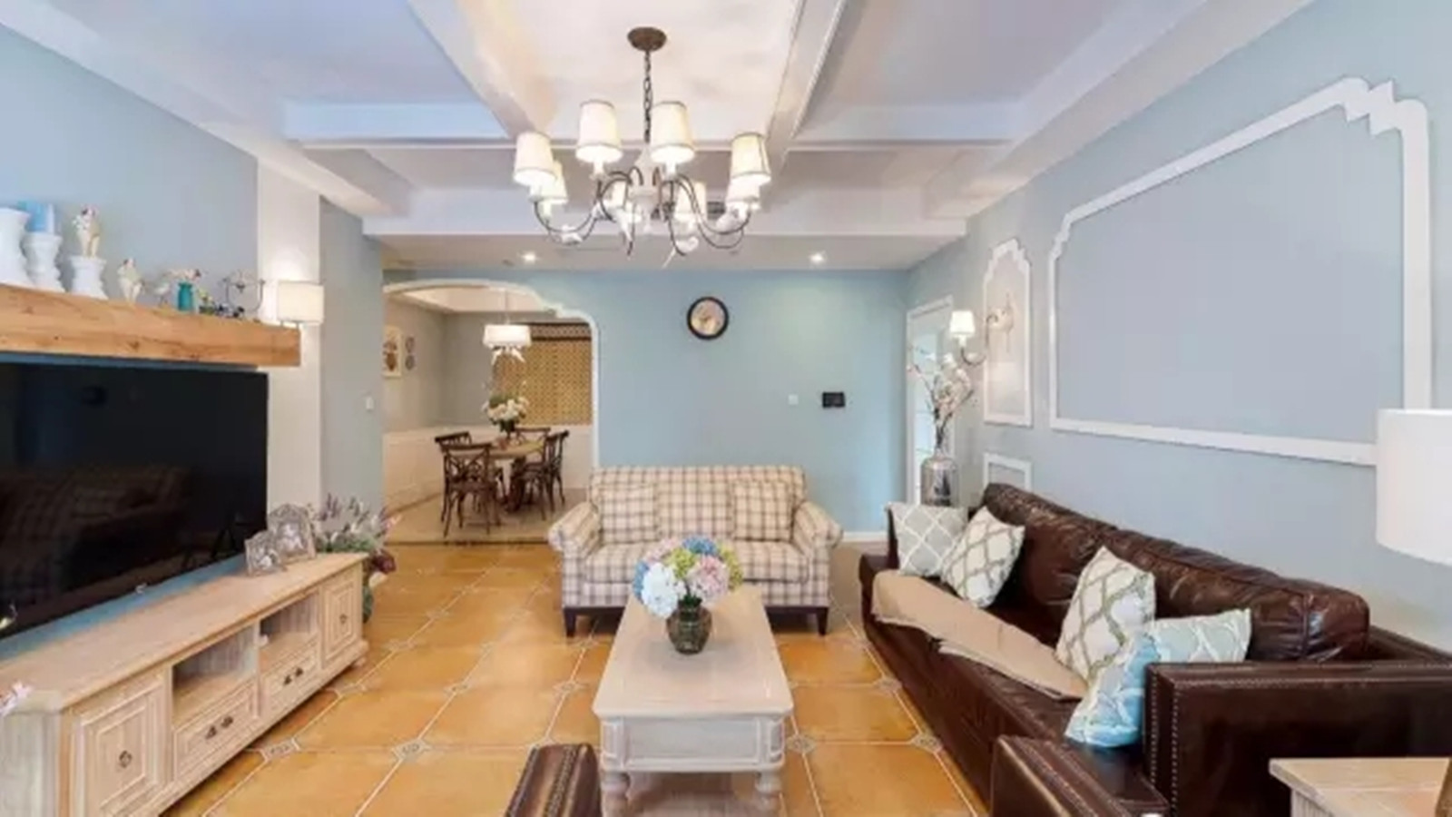 三居 美式 混搭 客厅图片来自高度国际装饰宋增会在西上园小区140平米美式混搭设计的分享