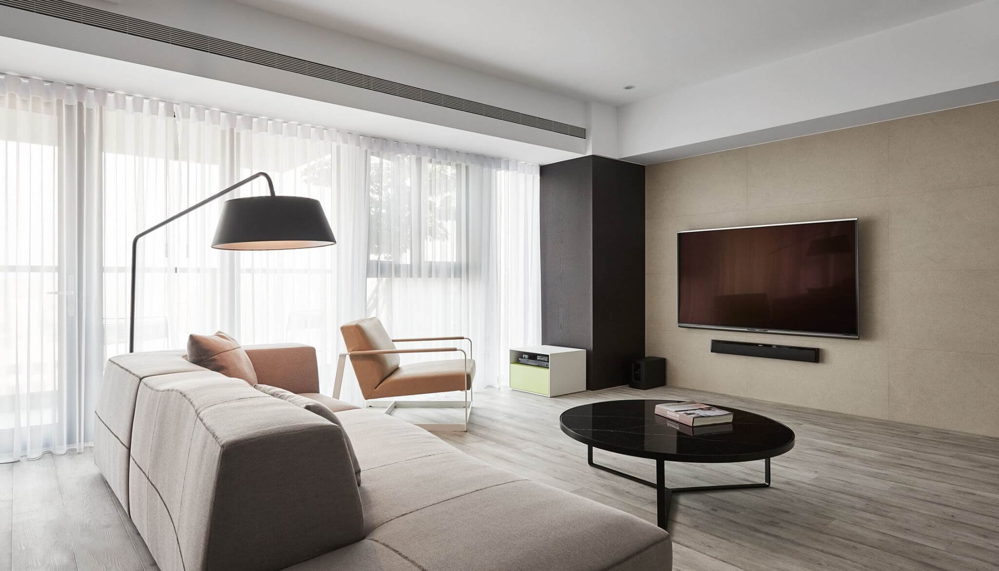 西宸原著 简约 别墅 客厅图片来自别墅设计师杨洋在现代极简风格-触动的分享